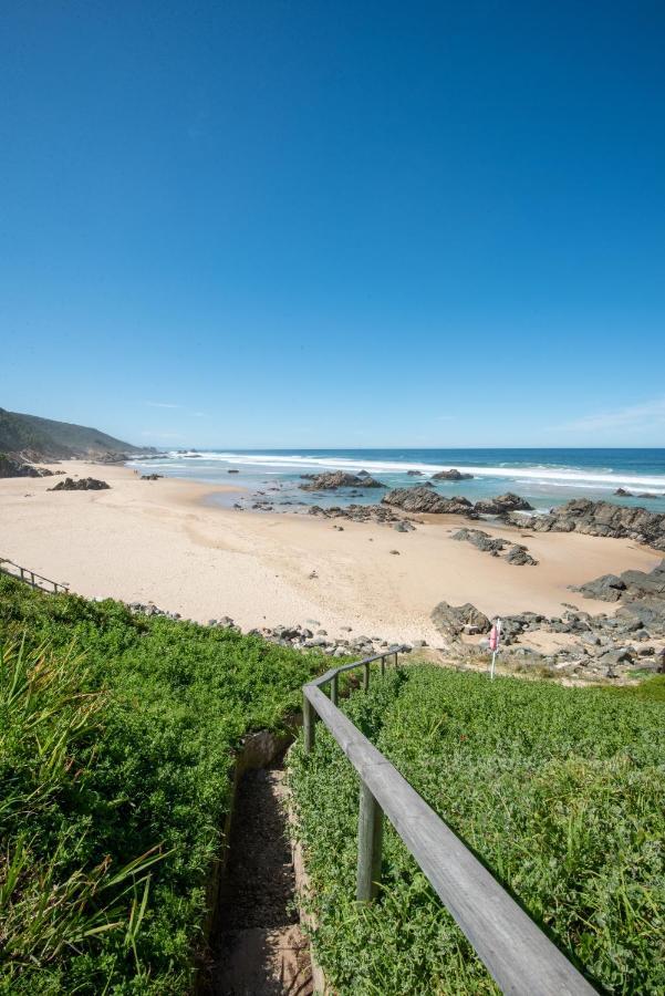Picnic Rock Seaside Accommodation Keurboomstrand Exterior photo
