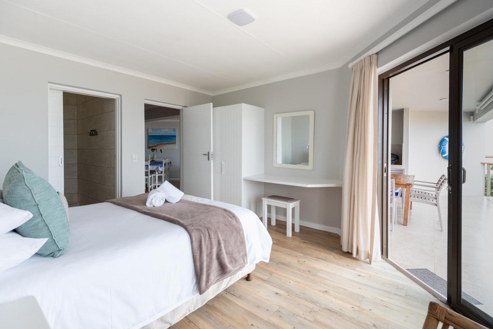 Picnic Rock Seaside Accommodation Keurboomstrand Room photo